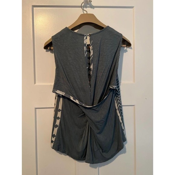 Dolan Womens‎ Astoria Tank Top Multicolor Aztec Sleeveless Twist Back Petites SP - Picture 2 of 10